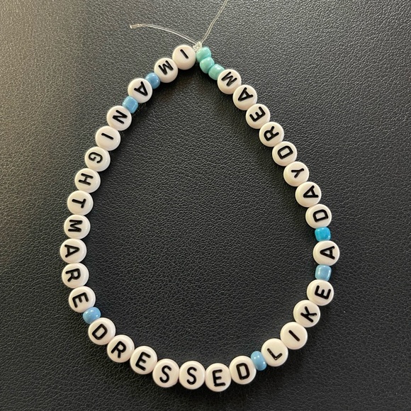 20 Friendship Bracelets for Trading at Taylor Swift Concerts—pack of 20 - Picture 10 of 16